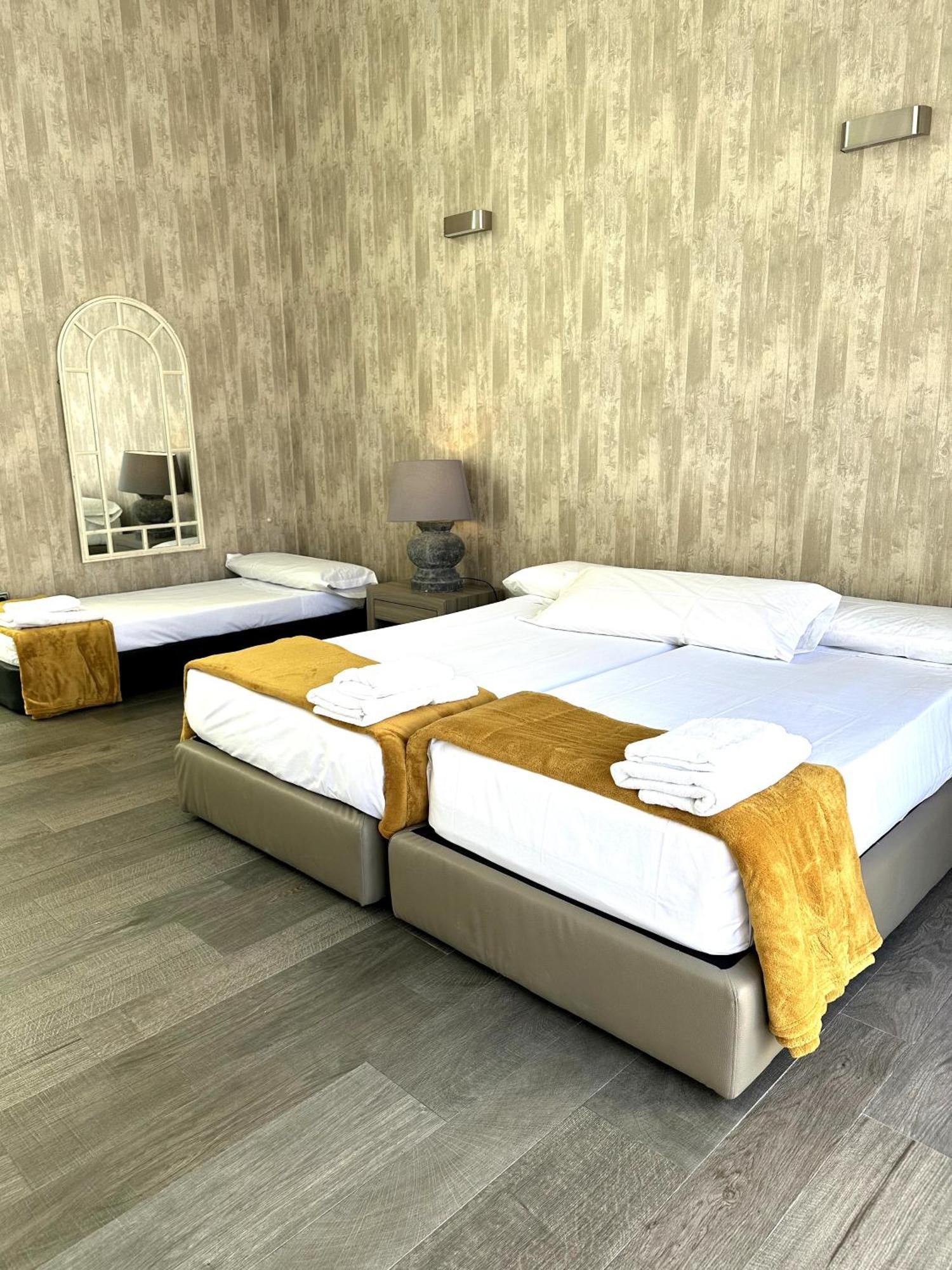 Mercado Central Suites Valencia Bagian luar foto
