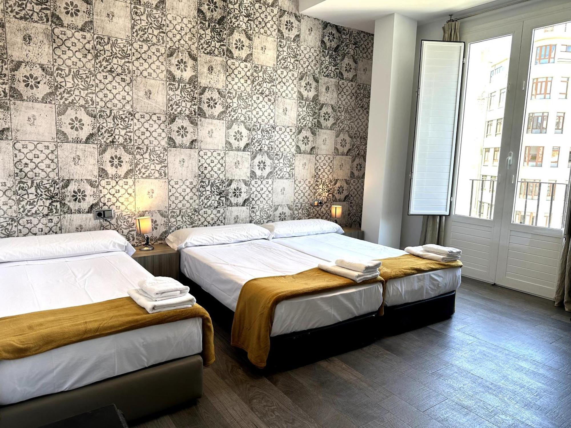 Mercado Central Suites Valencia Bagian luar foto