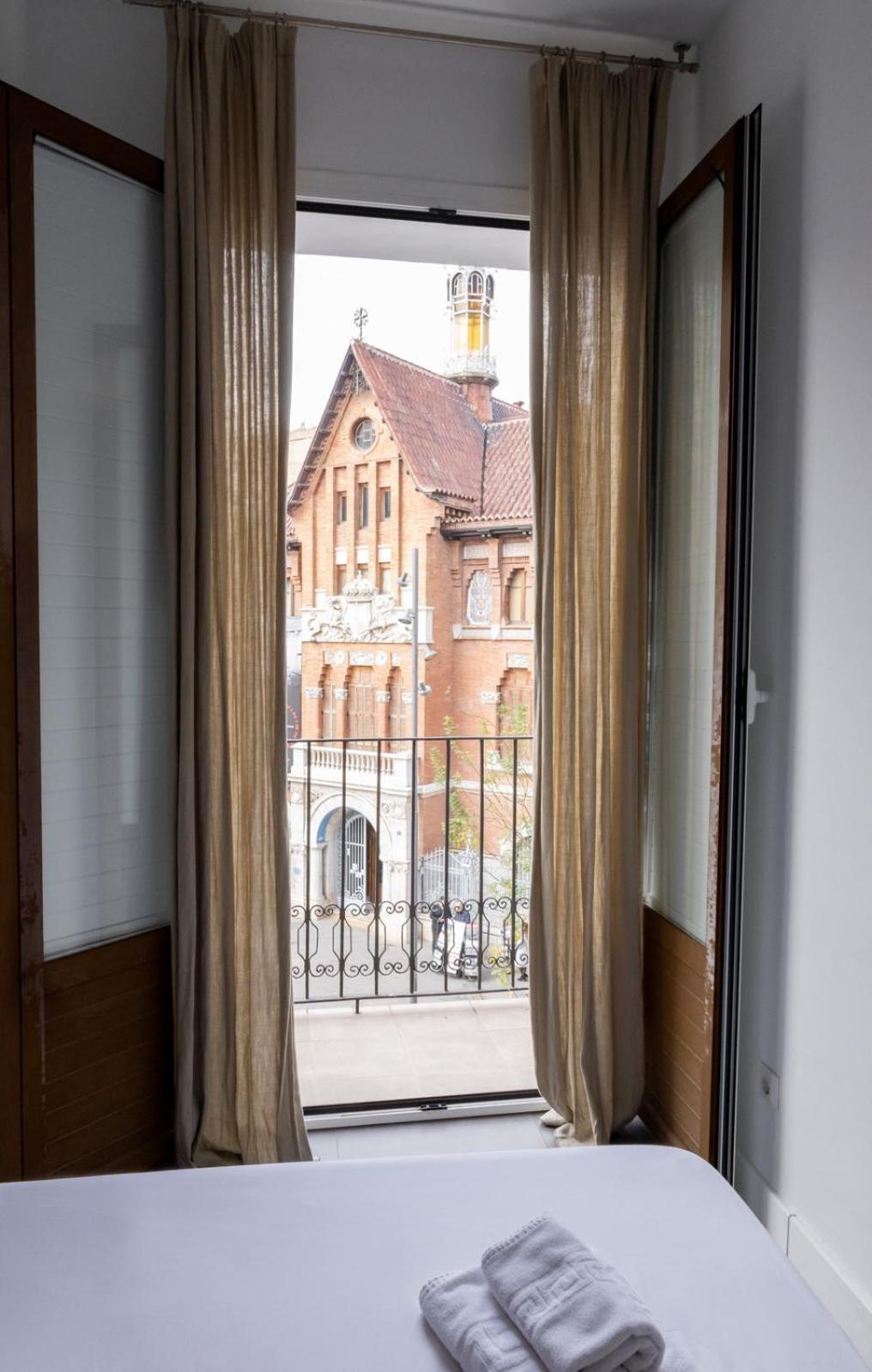 Mercado Central Suites Valencia Bagian luar foto