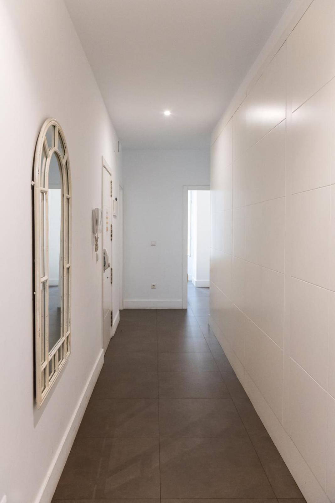 Mercado Central Suites Valencia Bagian luar foto